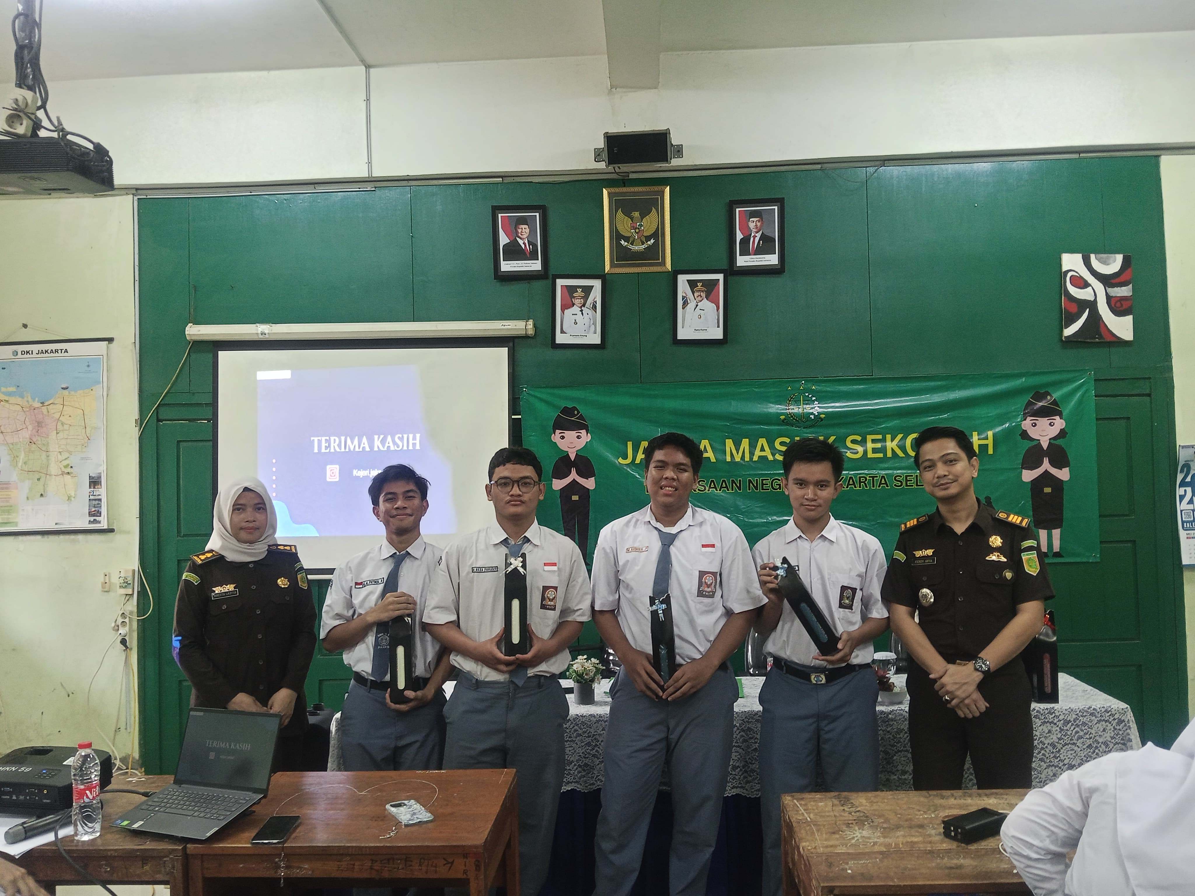 Gedung Sekolah SMA 30 SIDOARJO